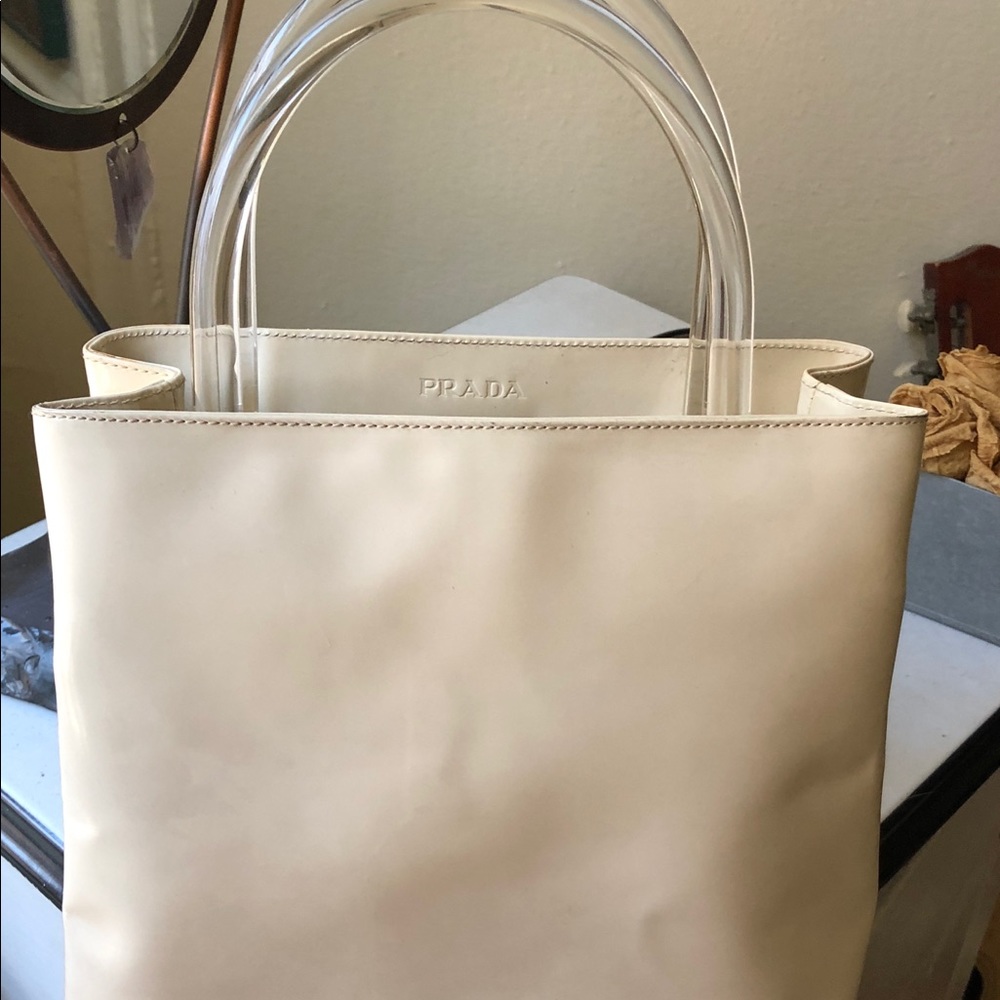 Beautiful Vintage Prada handbag. 1998.